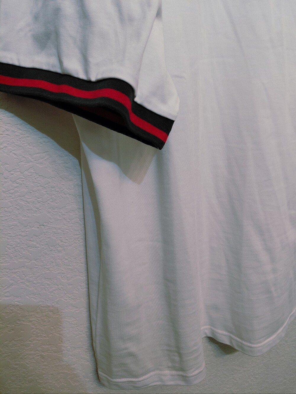 Gucci 100% Cotton White Crewneck T-Shirt with Red & Black Ribbed Trim XL - Picture 4 of 9
